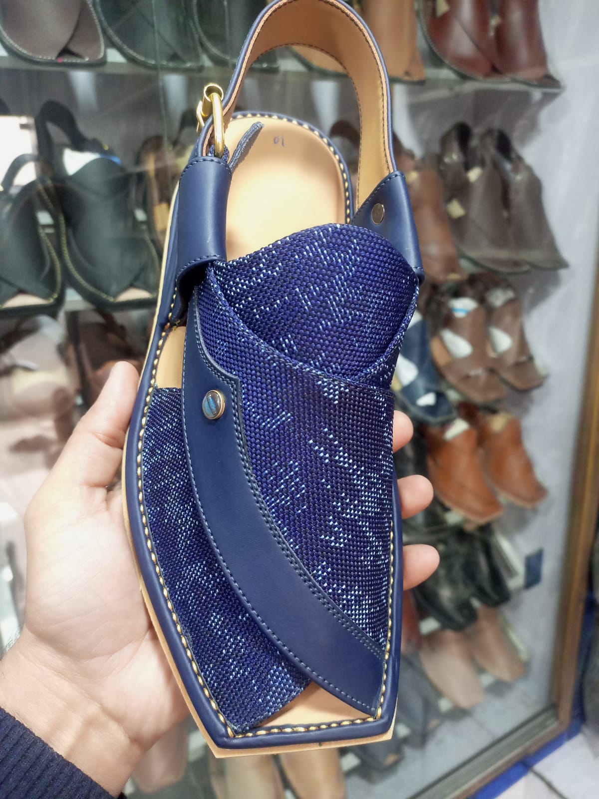 Peshawar Zalmi Fabric Chappals gray colour with imported very soft sole and beautiful imported fabric is used. Each design of Happy Face footwear give extra look.
ThApple Peshawar Zalmi Fabric ChappalsSell MartSell MartApple Peshawar Zalmi