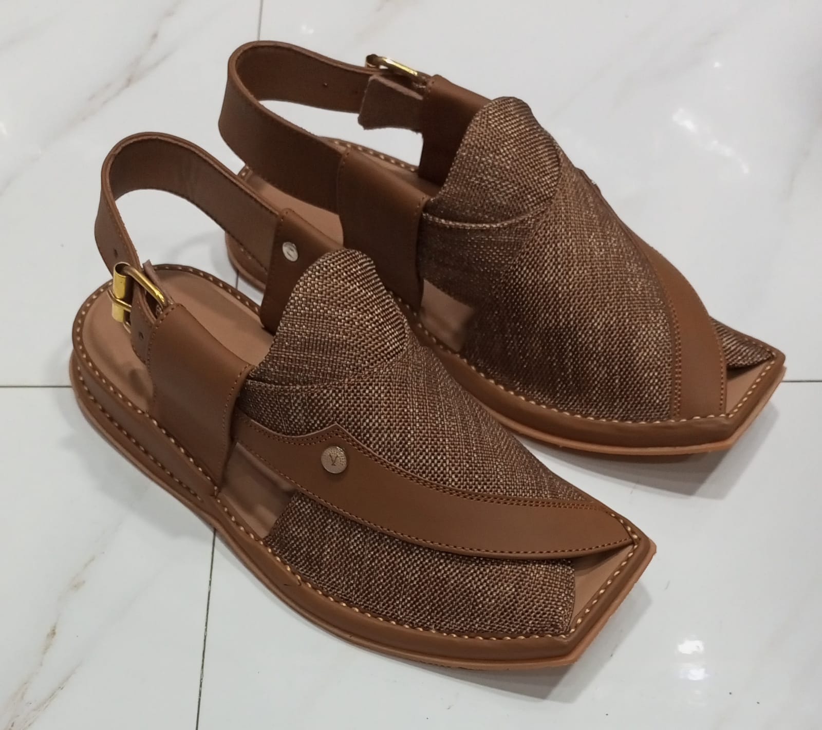 Peshawar Zalmi Fabric Chappals gray colour with imported very soft sole and beautiful imported fabric is used. Each design of Happy Face footwear give extra look.
ThApple Peshawar Zalmi Fabric ChappalsSell MartSell MartApple Peshawar Zalmi