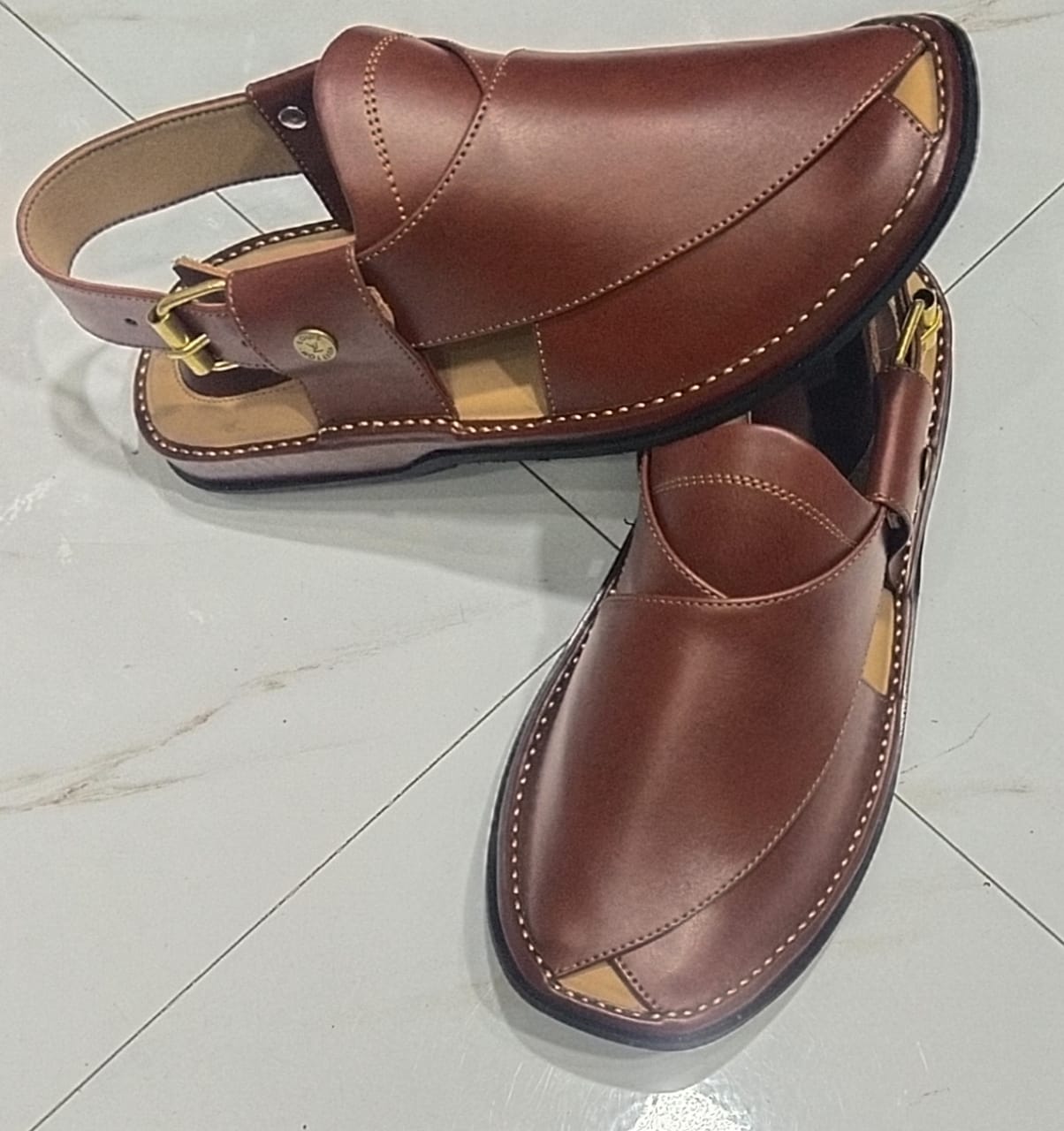 Key features of Gogo chappals include:
Material: Gogo chappals are typically made from lightweight plastic or rubber materials, making them easy to wear and comfor𝐆𝐨𝐆𝐨 𝐋𝐞𝐚𝐭𝐡𝐞𝐫 𝐂𝐡𝐚𝐩𝐩𝐚𝐥Sell MartSell Mart𝐆𝐨𝐆𝐨 𝐋𝐞𝐚𝐭𝐡𝐞𝐫 𝐂𝐡𝐚𝐩𝐩𝐚𝐥