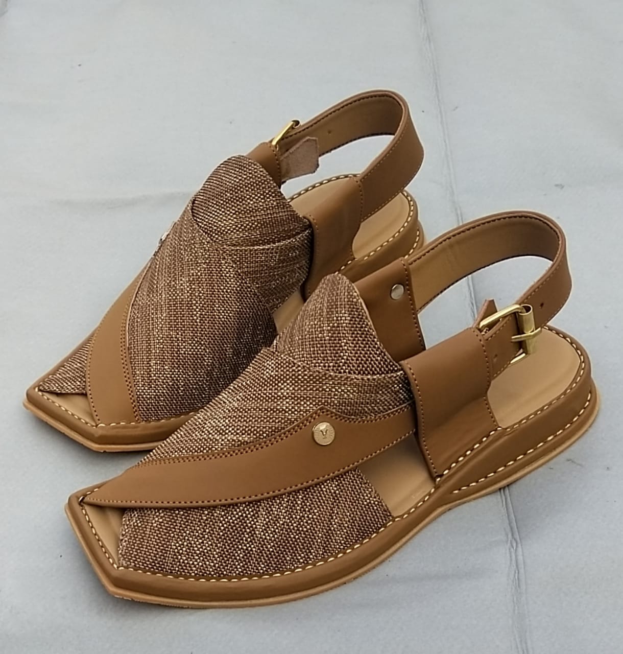 Peshawar Zalmi Fabric Chappals gray colour with imported very soft sole and beautiful imported fabric is used. Each design of Happy Face footwear give extra look.
ThApple Peshawar Zalmi Fabric ChappalsSell MartSell MartApple Peshawar Zalmi