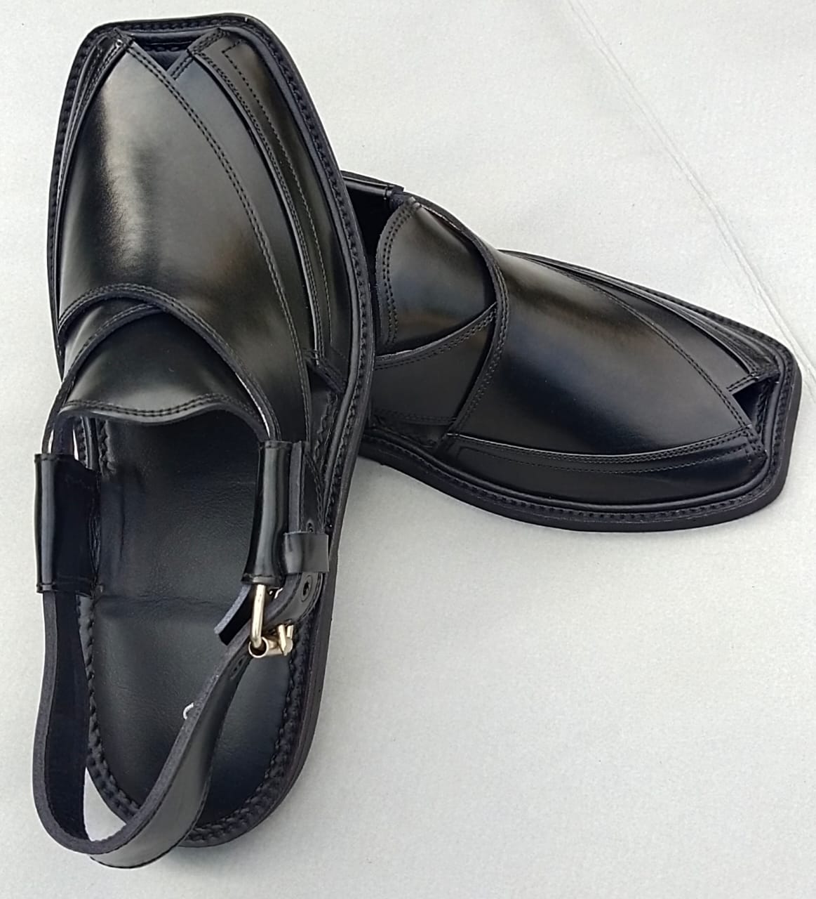 First Class T Gol Famous Chappal