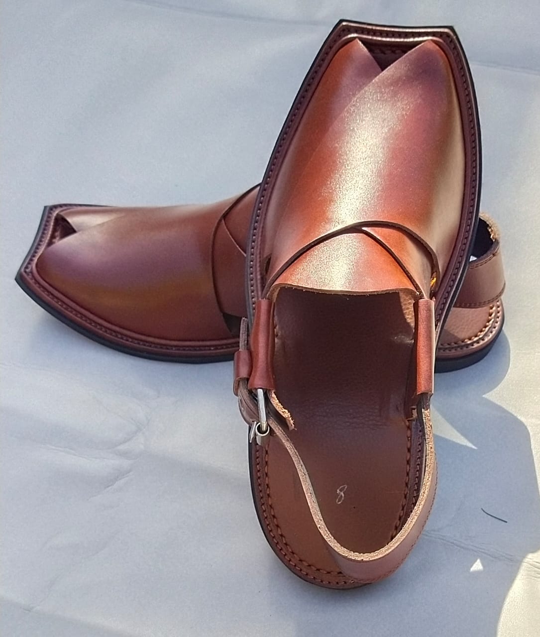 First Class T Gol Famous Chappal