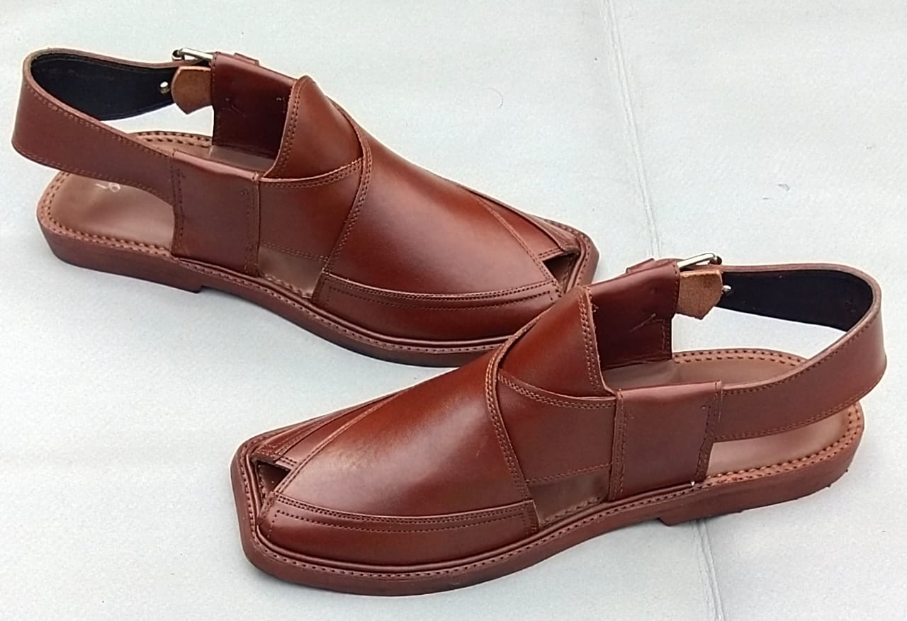 First Class T Gol Famous Chappal