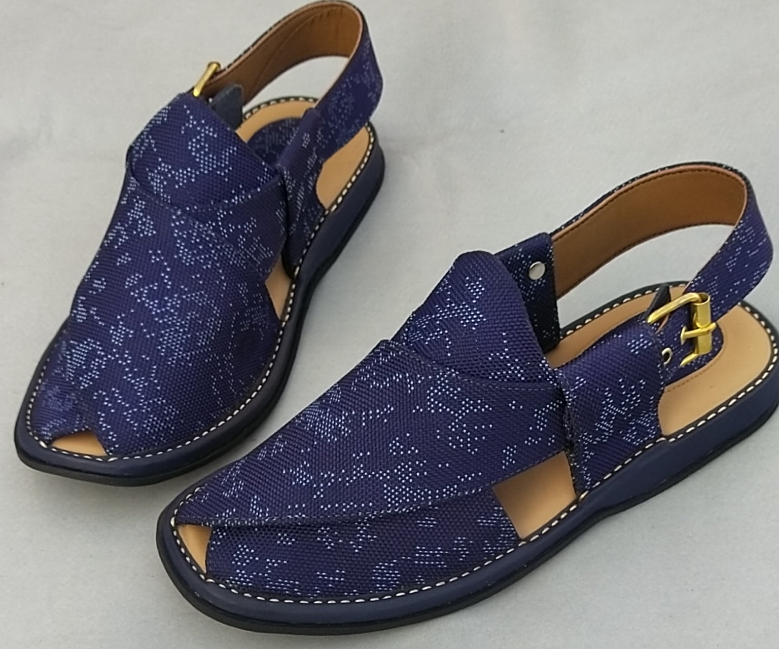 Key features of Gogo chappals include:
Material: Gogo chappals are typically made from lightweight plastic or rubber materials, making them easy to wear and comforGOGO Fabric ChappalSell MartSell MartGOGO Fabric Chappal