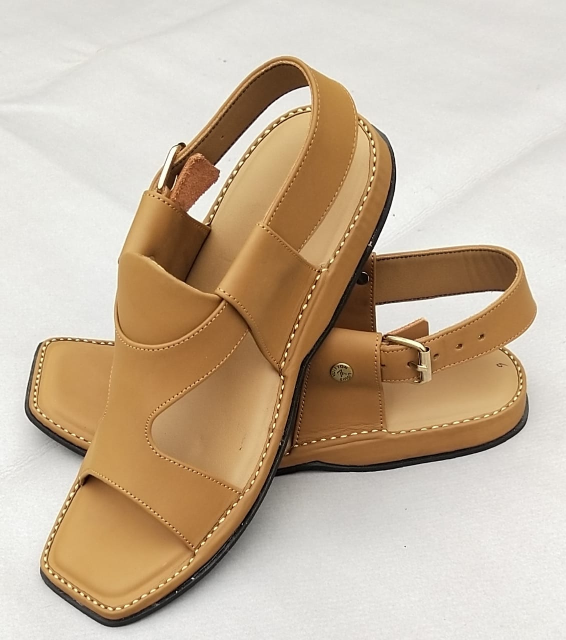 Products Features
The Panjadar Peshawari Chappal is a traditional footwear style originating from the city of Peshawar in Pakistan.Β Each design of Bishoa footwear giZalmi Panjidar ChappalSell MartSell MartZalmi Panjidar Chappal