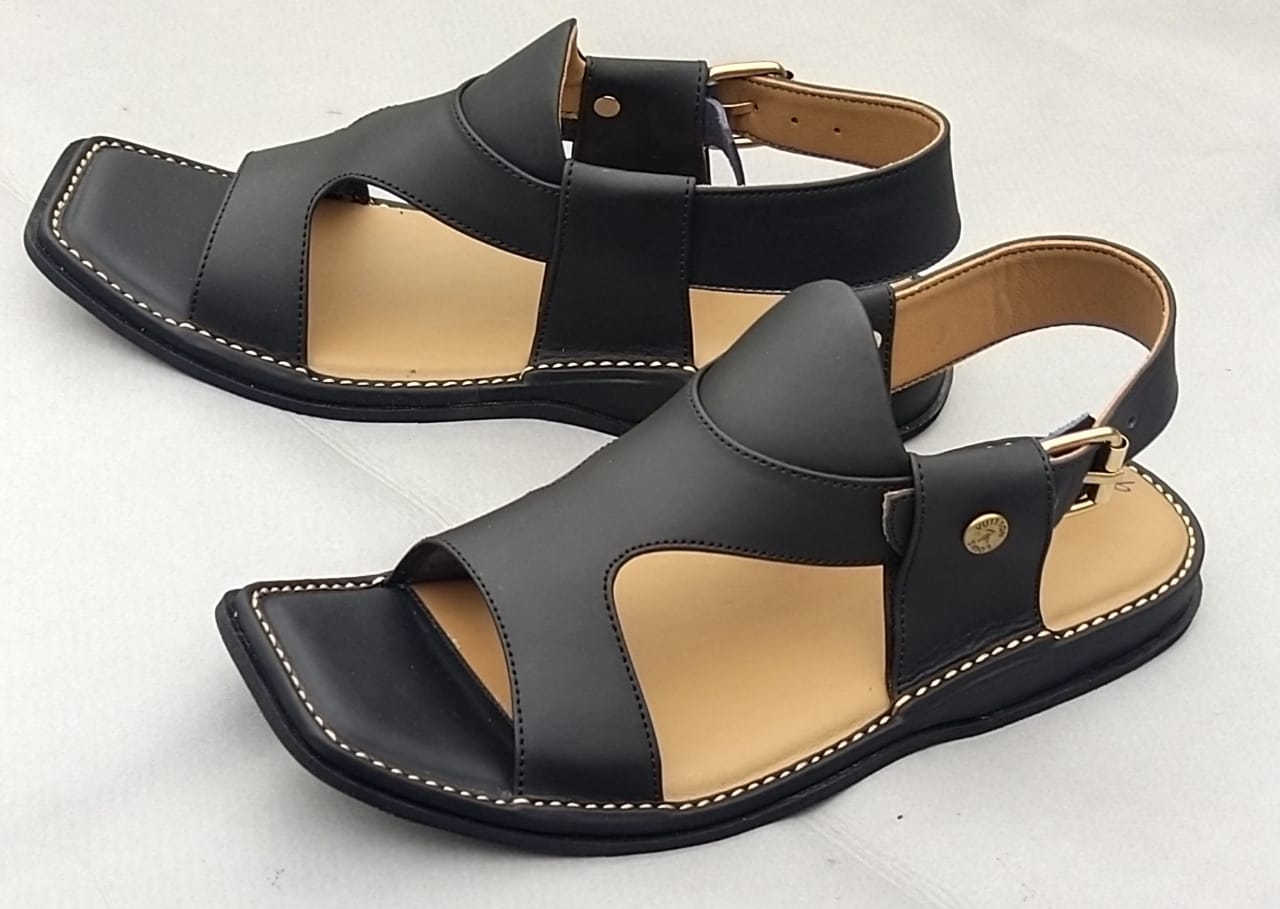 Products Features
The Panjadar Peshawari Chappal is a traditional footwear style originating from the city of Peshawar in Pakistan.Β Each design of Bishoa footwear giZalmi Panjidar ChappalSell MartSell MartZalmi Panjidar Chappal