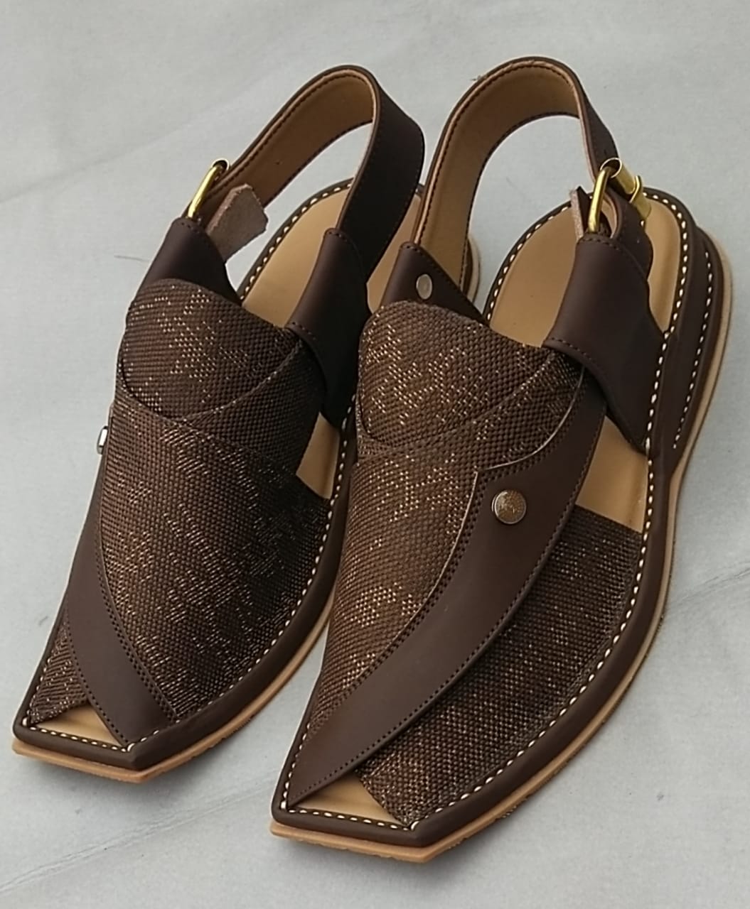 Peshawar Zalmi Fabric Chappals gray colour with imported very soft sole and beautiful imported fabric is used. Each design of Happy Face footwear give extra look.
ThApple Peshawar Zalmi Fabric ChappalsSell MartSell MartApple Peshawar Zalmi