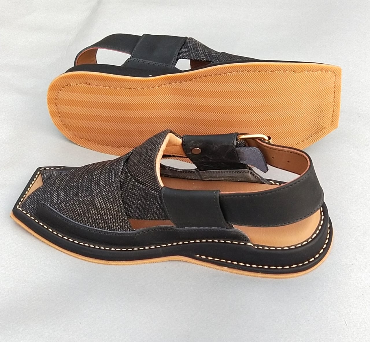 Peshawar Zalmi Fabric Chappals gray colour with imported very soft sole and beautiful imported fabric is used. Each design of Happy Face footwear give extra look.
ThApple Peshawar Zalmi Fabric ChappalsSell MartSell MartApple Peshawar Zalmi